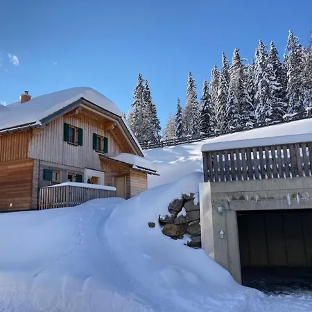 Huettenzauber Lachtal Hébergement de vacances *